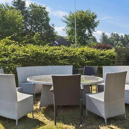 Spacious By Sea For 14 Guests Feriehus Glesborg
